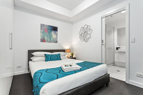 Docklands Private Collection - City Harbour Apartments - Accommodation Port Hedland 8