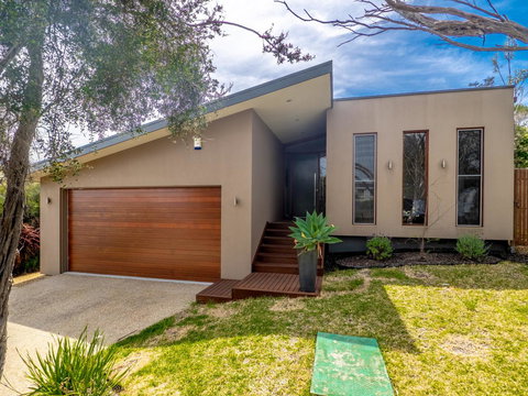 Blairgowrie Moonah Beach House: Walk To Beach - Accommodation Port Hedland 9