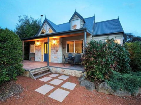 Two Truffles Cottages - Accommodation Port Hedland 0