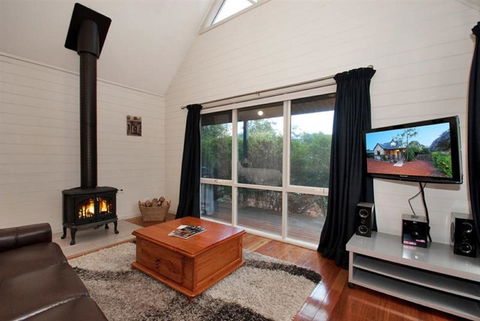Two Truffles Cottages - Accommodation Port Hedland 13