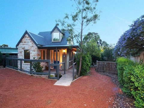 Two Truffles Cottages - Accommodation Port Hedland 8