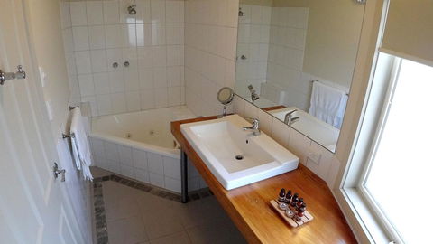 Two Truffles Cottages - Accommodation Port Hedland 15