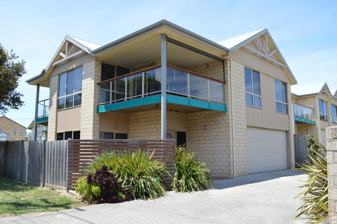 Ocean View Beach House - Accommodation Port Hedland 0