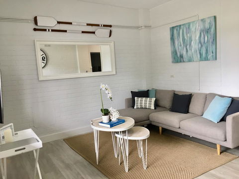 The Wheelhouse - 2BR Waterfront Apt In Town - Accommodation Port Hedland 2