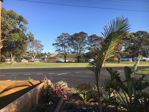 The Wheelhouse - 2BR Waterfront Apt In Town - Accommodation Port Hedland 15
