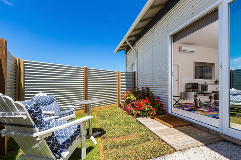 Cottages For Couples - Accommodation Port Hedland 4