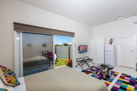 Cottages For Couples - Accommodation Port Hedland 3