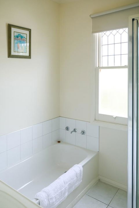Miss Pym's Cottage - Accommodation Port Hedland 10