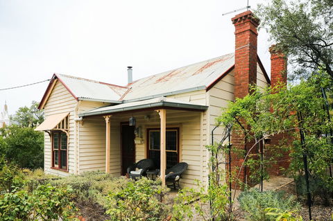 Miss Pym's Cottage - Accommodation Port Hedland 2