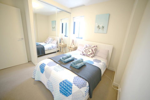 Water Views, Lovely 2BRs, Free Tram Zone, Close To Everything! - Accommodation Port Hedland 9