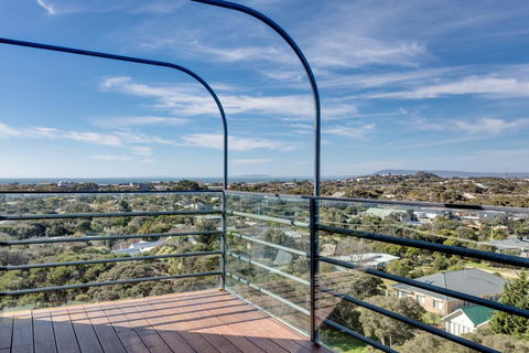 The Blairgowrie Glasshouse: 360 Views - Accommodation Port Hedland 1