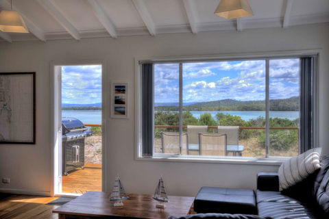 The Blue House - Accommodation Port Hedland 0