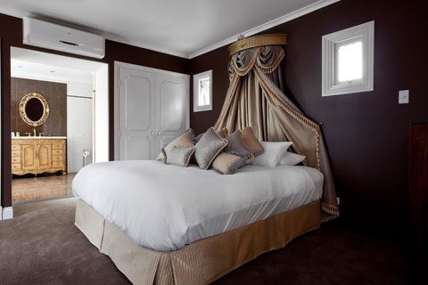 The Castle On Tamborine - Accommodation Port Hedland 1