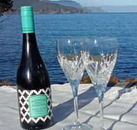 the cove... on the rocks at Port Arthur - Accommodation Port Hedland