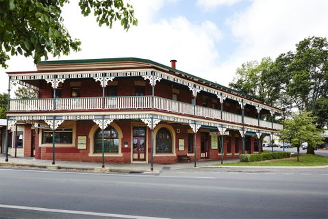 The Daylesford Hotel - Accommodation Port Hedland 1