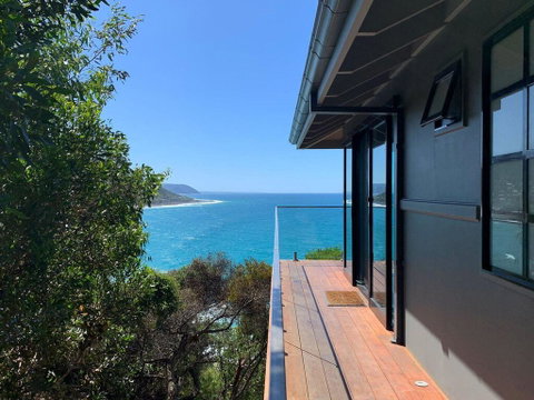 THE DECK HOUSE - A WYE RIVER ICON - Accommodation Port Hedland 3