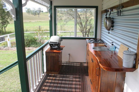 The Dollhouse Cottage - Accommodation Port Hedland 3