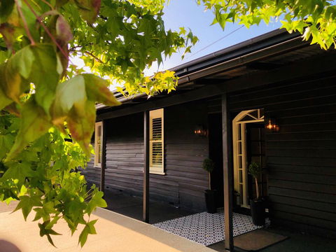 The Dudley Boutique Hotel - Accommodation Port Hedland 1