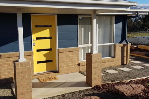 The Friendly Pelican - Accommodation Port Hedland 0