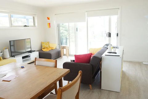 The Friendly Pelican - Accommodation Port Hedland 1