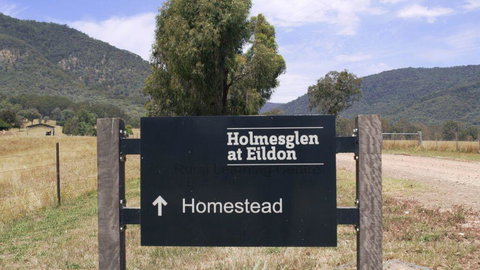 The Homestead At Holmeslgen At Eildon - Accommodation Port Hedland 3