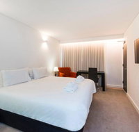 The Nest - Spacious Studio on Newcastle St with Roof Terrace - Accommodation Port Hedland
