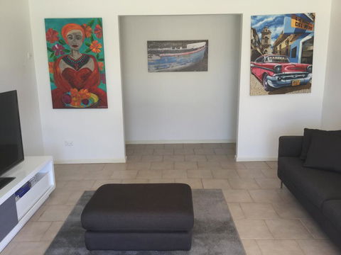 The Red Door - Accommodation Port Hedland 1