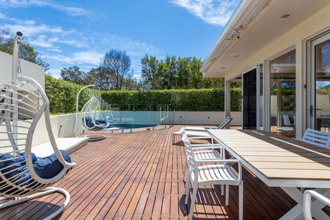 The Sanctuary: Stunning. Hot Tub Spa + Linen - Accommodation Port Hedland 1