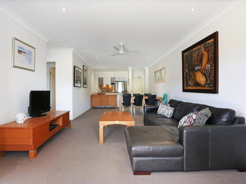 The Sands Unit 3 At 20 Pacific Parade Yamba Ocean View - Accommodation Port Hedland 2