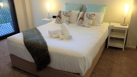 THE TIN SHED Couples Accommodation At Bay Of Fires - Accommodation Port Hedland 2