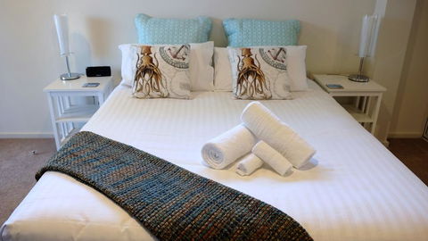 THE TIN SHED Couples Accommodation At Bay Of Fires - Accommodation Port Hedland 0