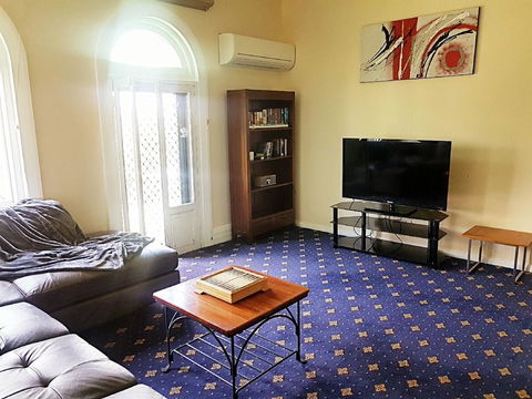 The Wharf Hotel - Accommodation Port Hedland 2