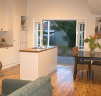 The Yellow Daisy - Accommodation Port Hedland