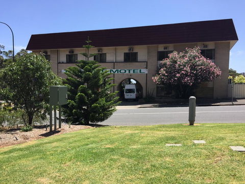 Tollgate Motel - Accommodation Port Hedland 0