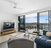 Top Floor 3 Bed Apartment with Million Dollar Views - Accommodation Port Hedland