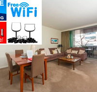 TRANQUIL EXEC CITY FREE WIFI NETFLIX WINE PARKING - Accommodation Port Hedland
