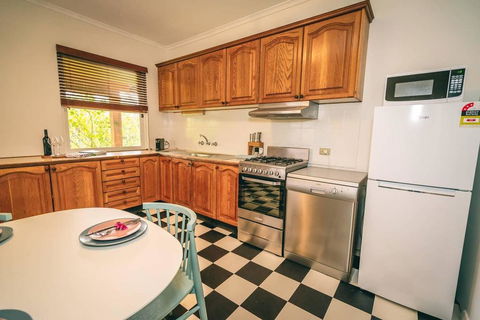 Treasure On Bagot-Free Wifi/Netflix-Close To CBD - Accommodation Port Hedland 3