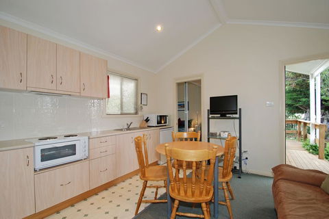 Triabunna Cabin & Caravan Park - Accommodation Port Hedland 0