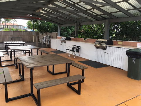 Tuncurry Beach Motel - Accommodation Port Hedland 1