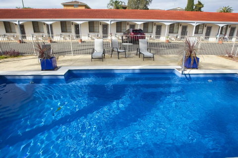 Tuncurry Beach Motel - Accommodation Port Hedland 2