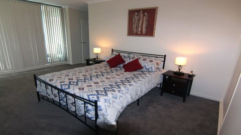 Twin Pines 301 - CBD Location - Accommodation Port Hedland 2