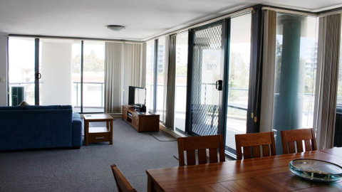 Twin Pines 401 - CBD Location - Accommodation Port Hedland 2