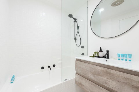 ULTIMATE BONDI LIVING - Accommodation Port Hedland 3