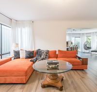 ULTRA SPACIOUS STYLISH HOME IN PRESTONS - SYDNEY - Accommodation Port Hedland