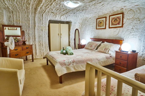 Underground Bed & Breakfast - Accommodation Port Hedland 2