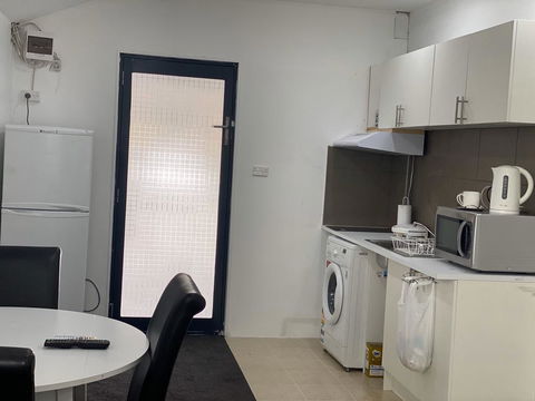 Unforgettable Studio For Family - Accommodation Port Hedland 2