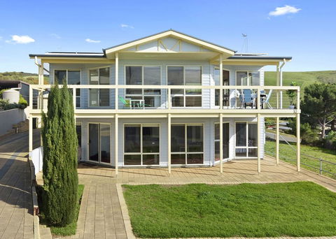 VALLEY VIEWS - 10 Valley Heights Drive - Accommodation Port Hedland 2