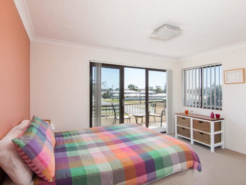 Villa Capri 3, Just A Hop, Skip And Jump To Bowling Club - Accommodation Port Hedland 2