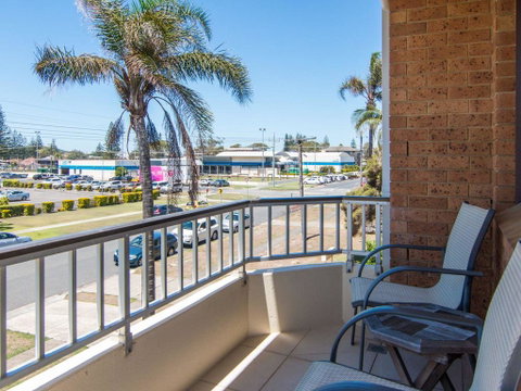 Villa Capri 3, Just A Hop, Skip And Jump To Bowling Club - Accommodation Port Hedland 3