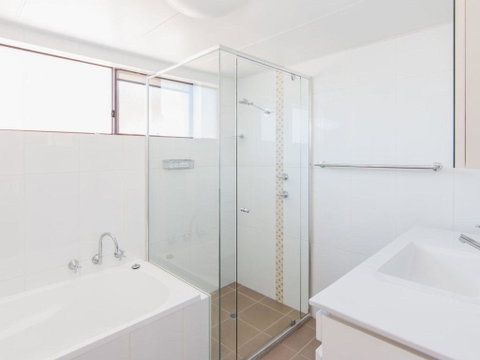 Villa Capri 3, Just A Hop, Skip And Jump To Bowling Club - Accommodation Port Hedland 1